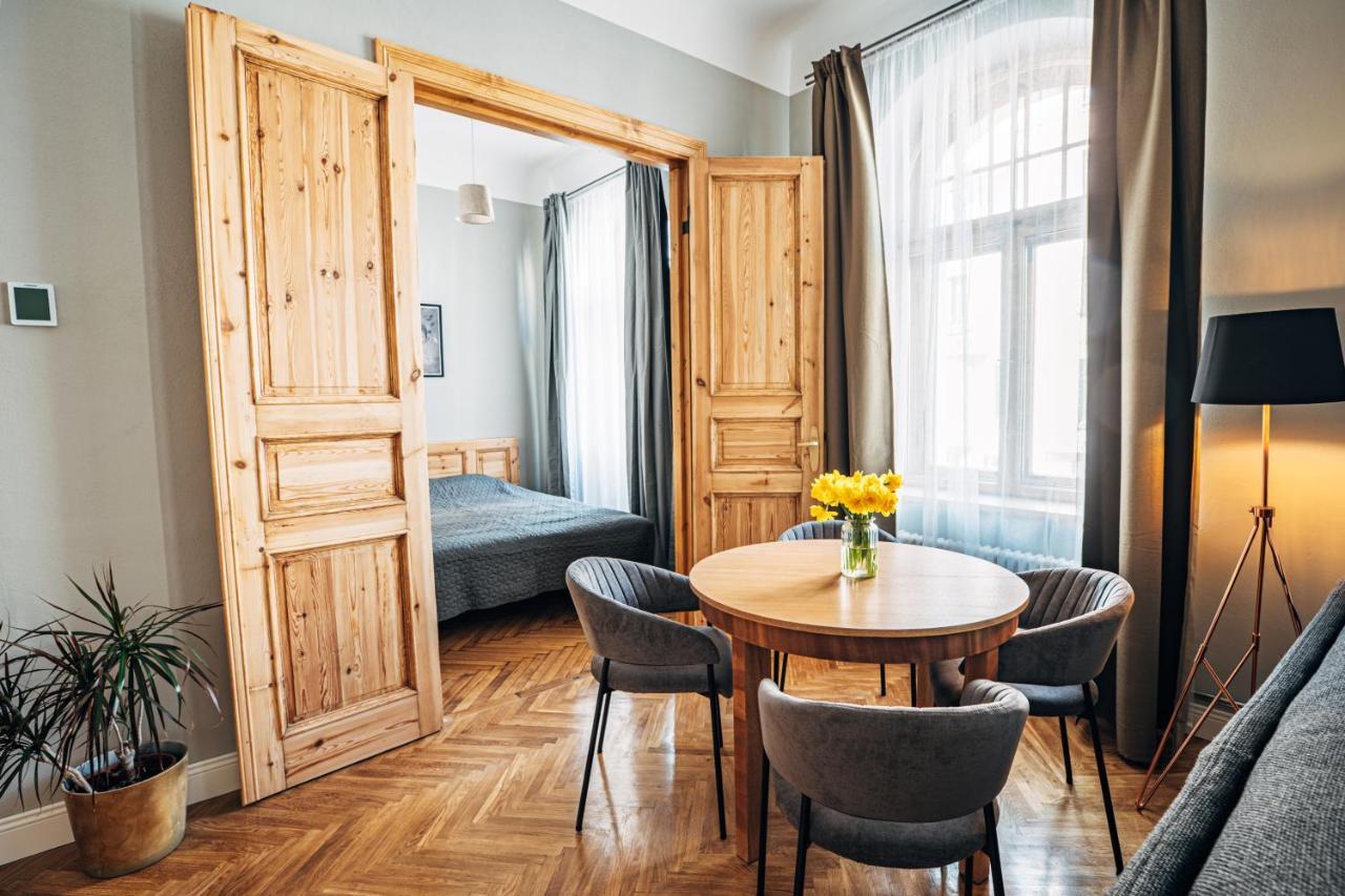 Constantine Apartments Riga Bagian luar foto