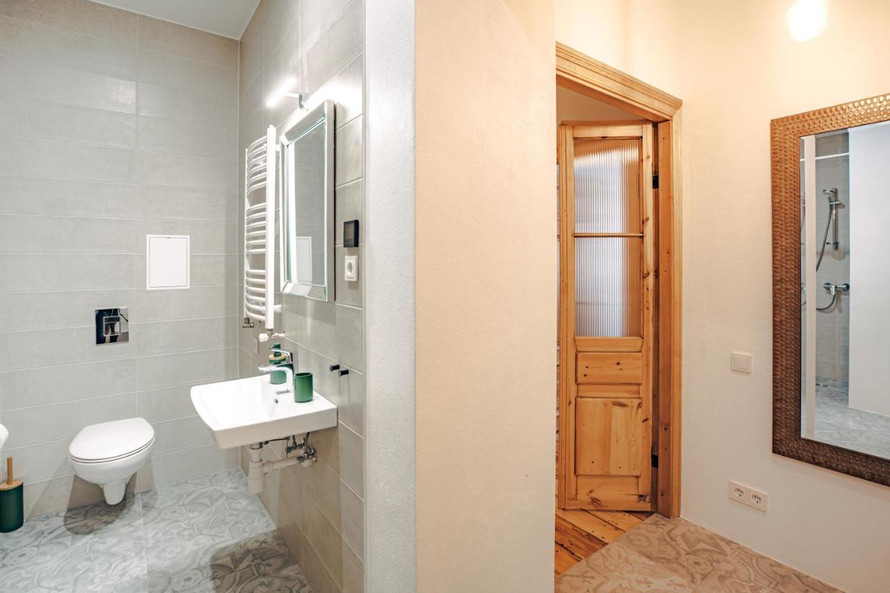 Constantine Apartments Riga Bagian luar foto