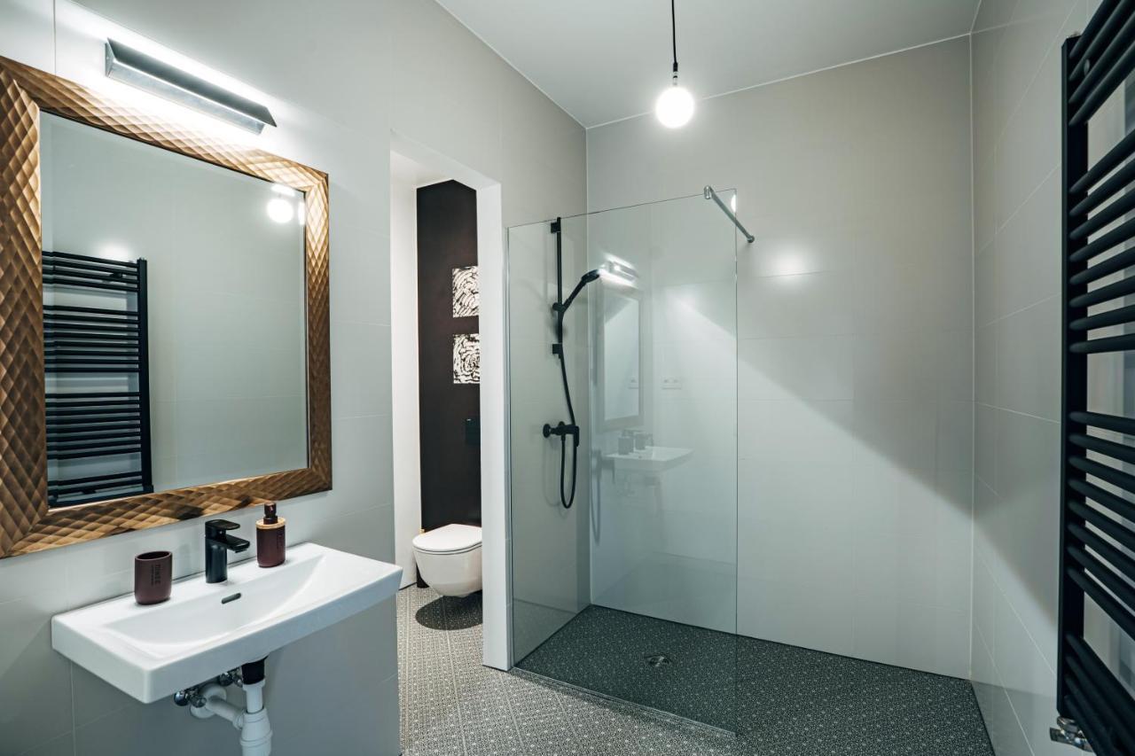 Constantine Apartments Riga Bagian luar foto